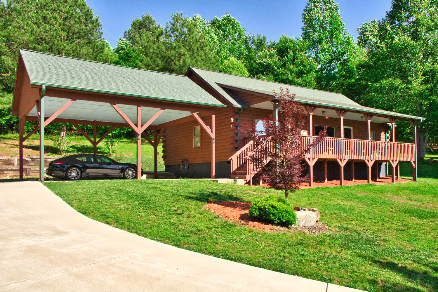Log cabin on 1.48 acres in Union Mills, NC